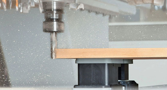 Tenha o controle: métodos de fixação para routers CNC