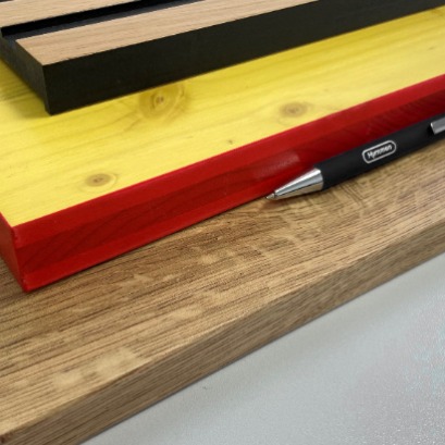 Veda��o de bordas altamente automatizada de pain�is � base de madeira